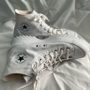 Converse Chuck Taylor All Star Lugged 2.0 Platform High Top